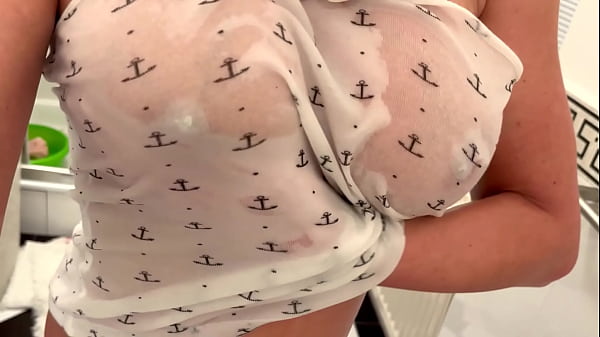 Oiled Big Tits under T-Shirt and get Orgasm putting All Vibrator in Pussy